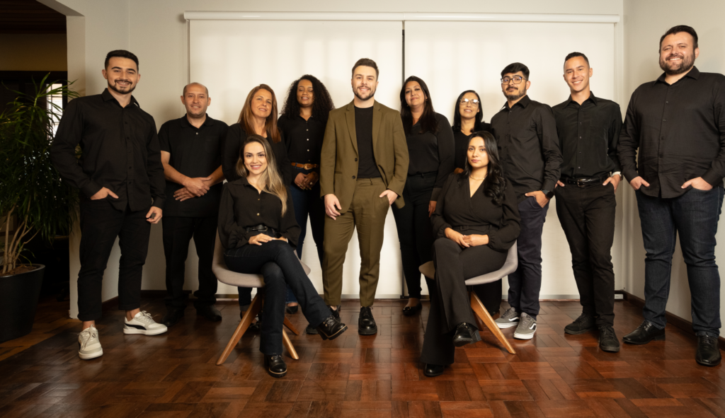 Consultores da Fuzhu Contabilidade prontos para trabalhar
